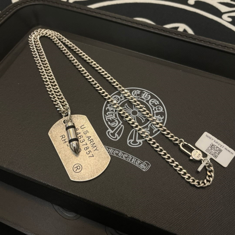 Ch*0me He**ts necklaces